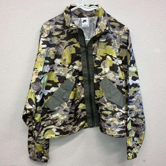 ❌Nike sportswear Camo Windbreaker Jacket cargo pockets oversized small NWOT - Picture 6 of 11